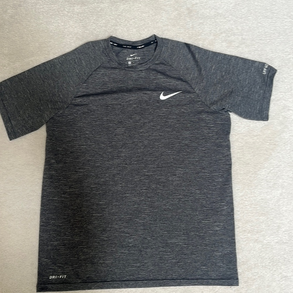 Medium Gray Nike T-shirt